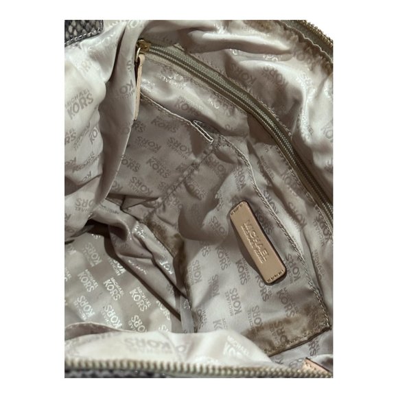 MK Soft stylish shoulder bag bag with side pockets - Picture 11 of 14